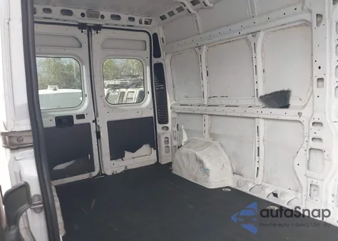 2020 Ram Promaster 2500 High Roof 159 Wb из США, поврежденный, VIN 3C6TRVDG5LE133699